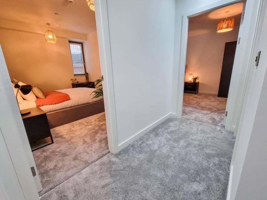 Stunning 4-Bedroom Townhouse With Free Parking Mánchester Exterior foto