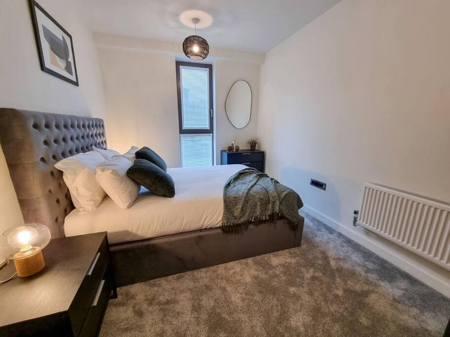 Stunning 4-Bedroom Townhouse With Free Parking Mánchester Exterior foto